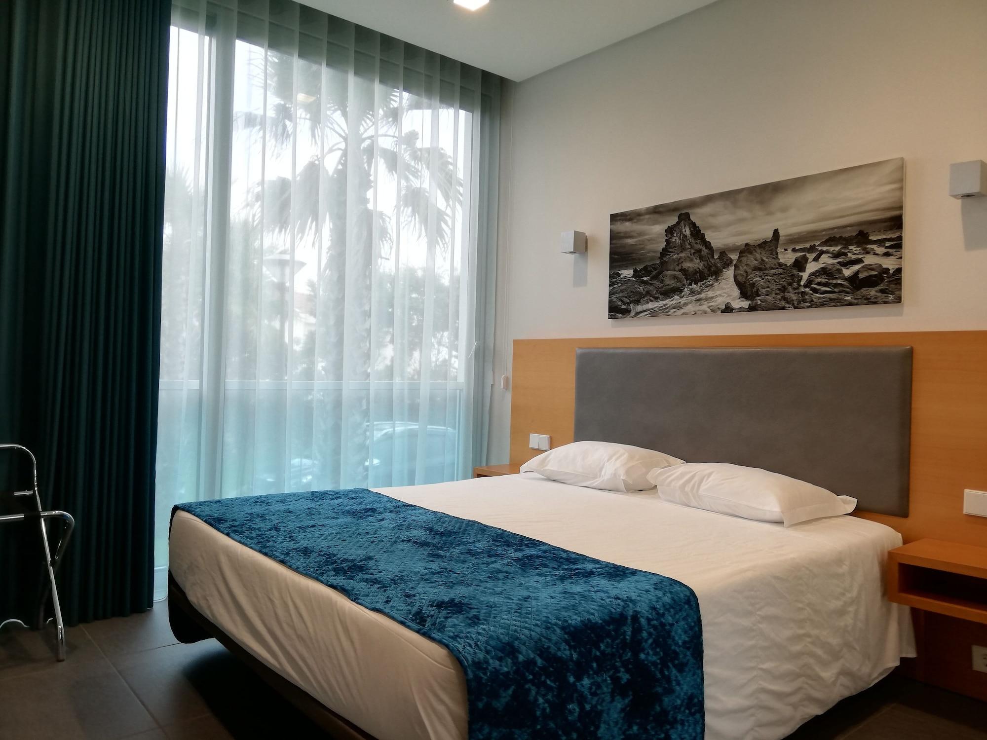 Whalesbay Hotel Apartamentos Capelas Dış mekan fotoğraf