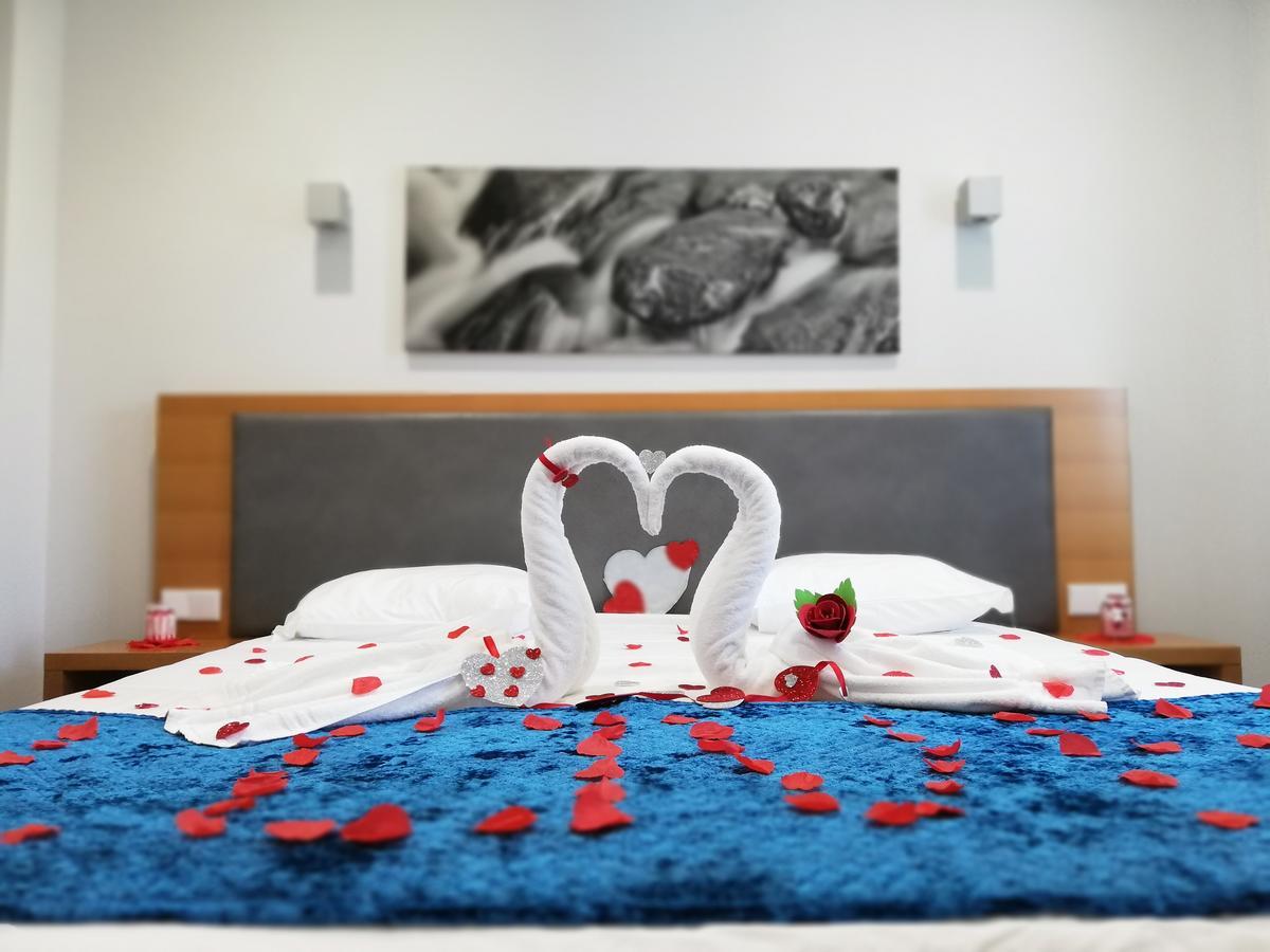 Whalesbay Hotel Apartamentos Capelas Dış mekan fotoğraf
